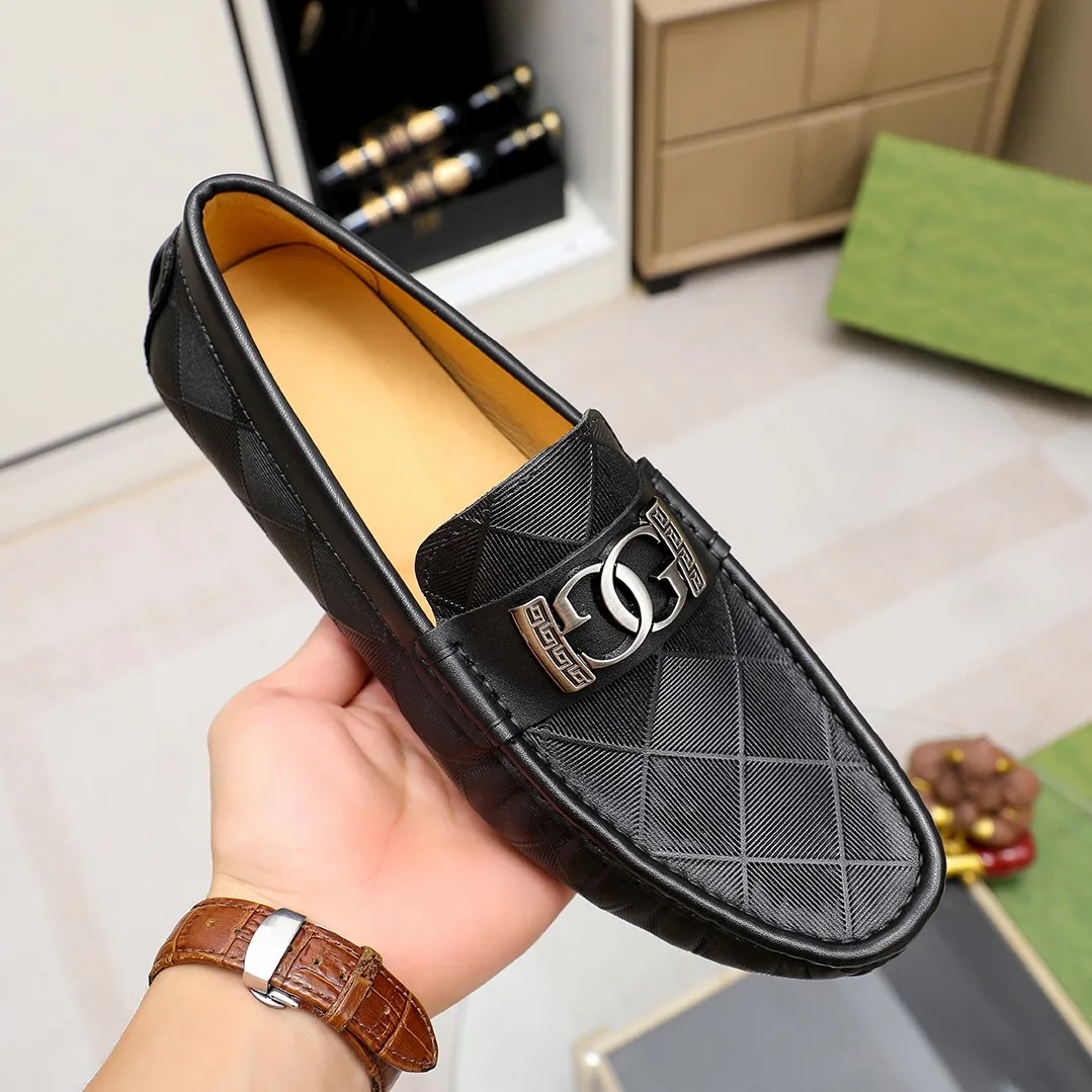 Men's shoes💰360💰🕷🕷️【 GUCCI 】Gucci's best-selling trendy men's casual slip-on shoes 🇨🇳Official website original 1:1 mold 💯Original quality, fine workmanship ☘Fashionable and versatile, perfect shape, comfortable on the feet 🍓Trendy men's recommended model, imported cowhide on the top layer 🎋High-quality pigskin lining, rubber wear-resistant and non-slip outsole, high-end atmosphere, worth owning 🍉Optional 38-44